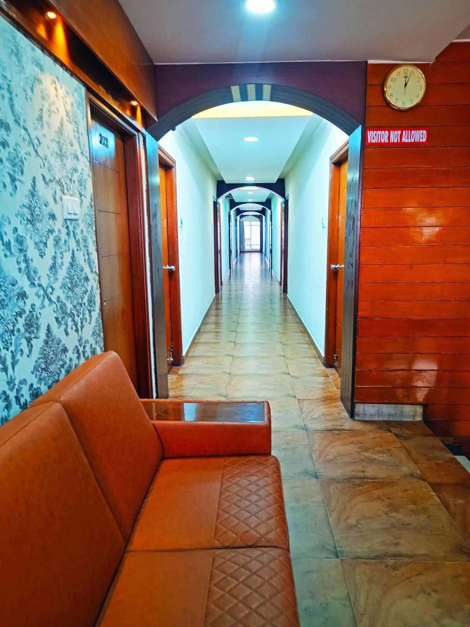 Pavithra Paradise Hotel Бангалор Екстериор снимка